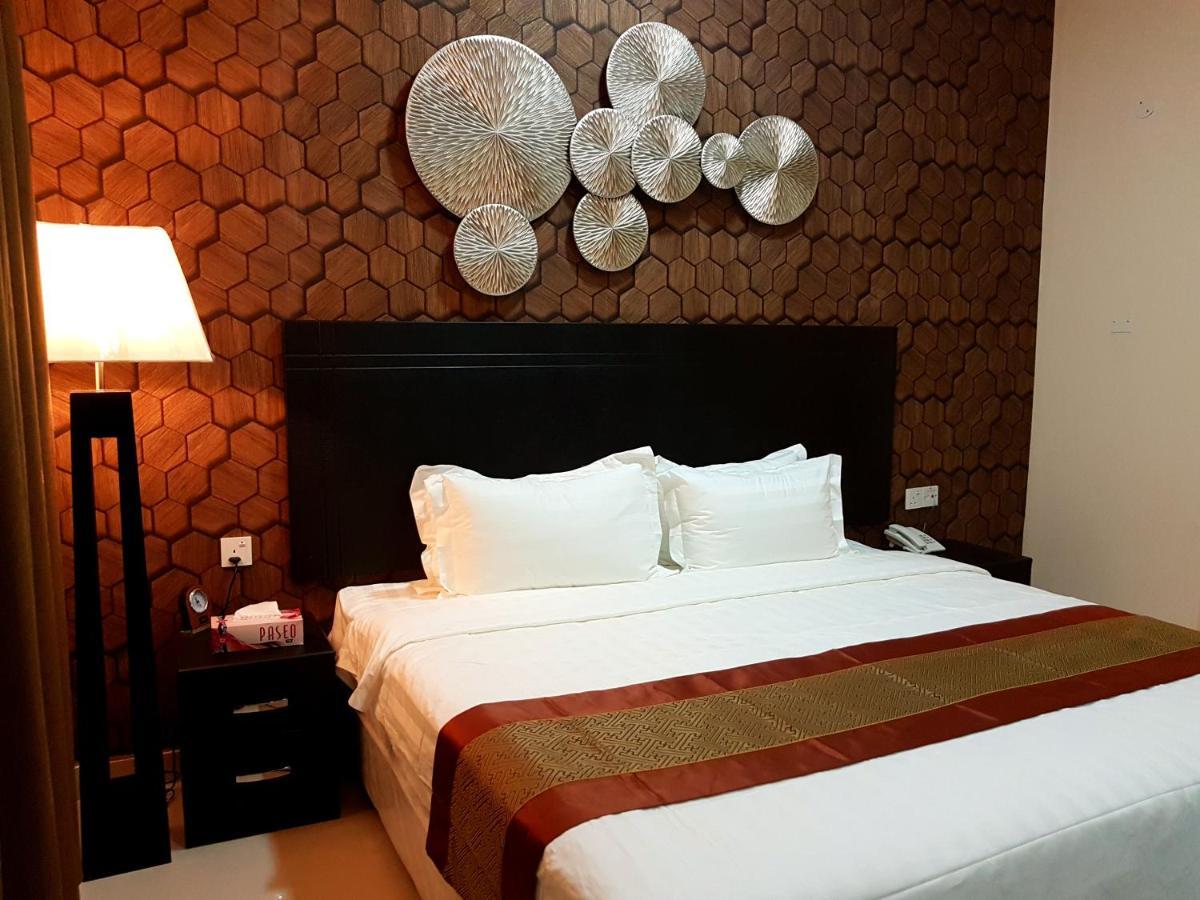 Tanuf Residency Hotel ニズワ エクステリア 写真