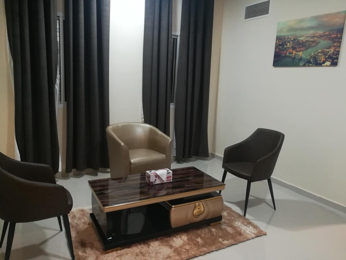 Tanuf Residency Hotel ニズワ エクステリア 写真